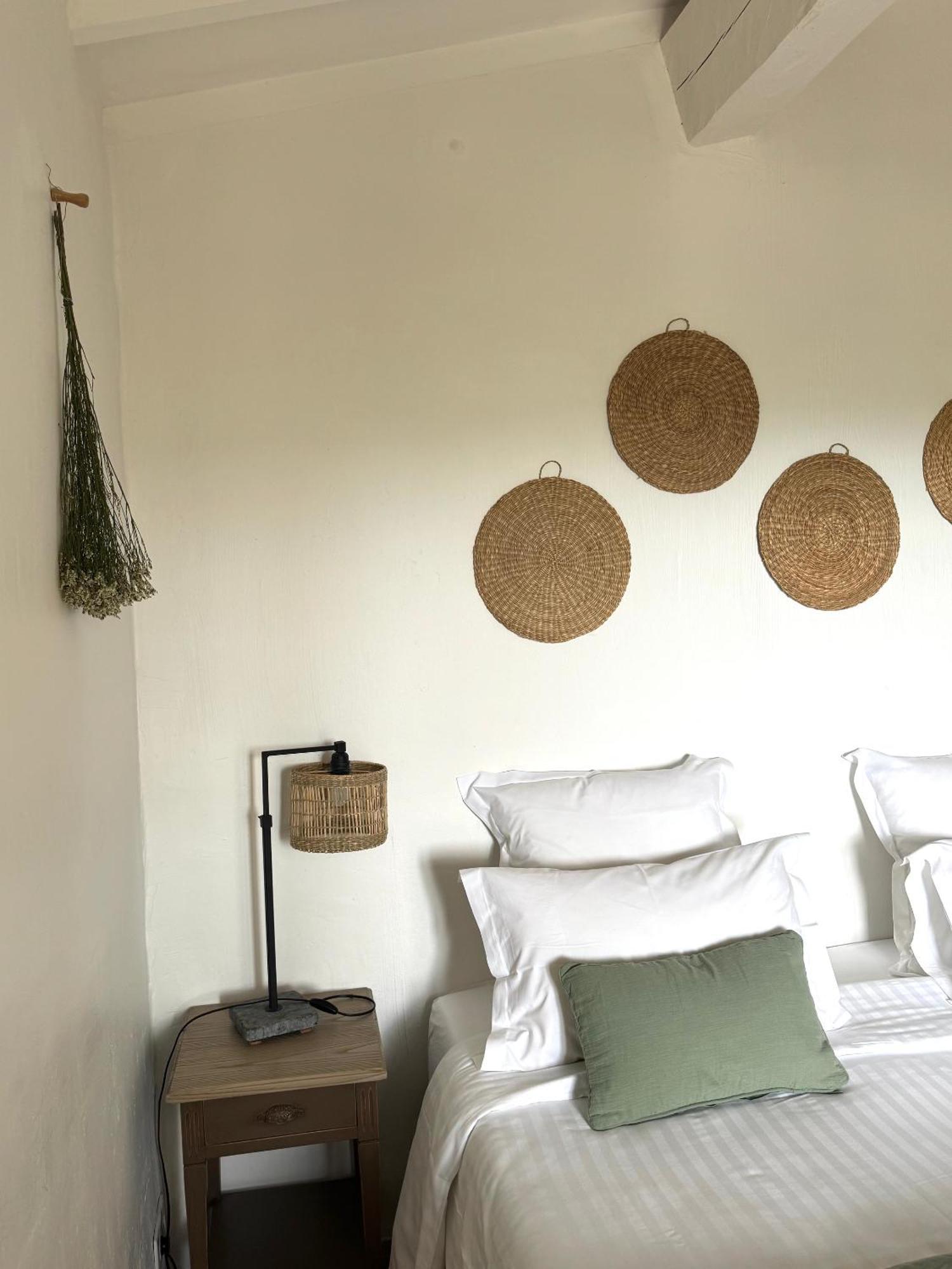 La Cle Des Champs, Boutique Hotel & Spa - Le Mas De Garrigon Roussillon en Isere エクステリア 写真