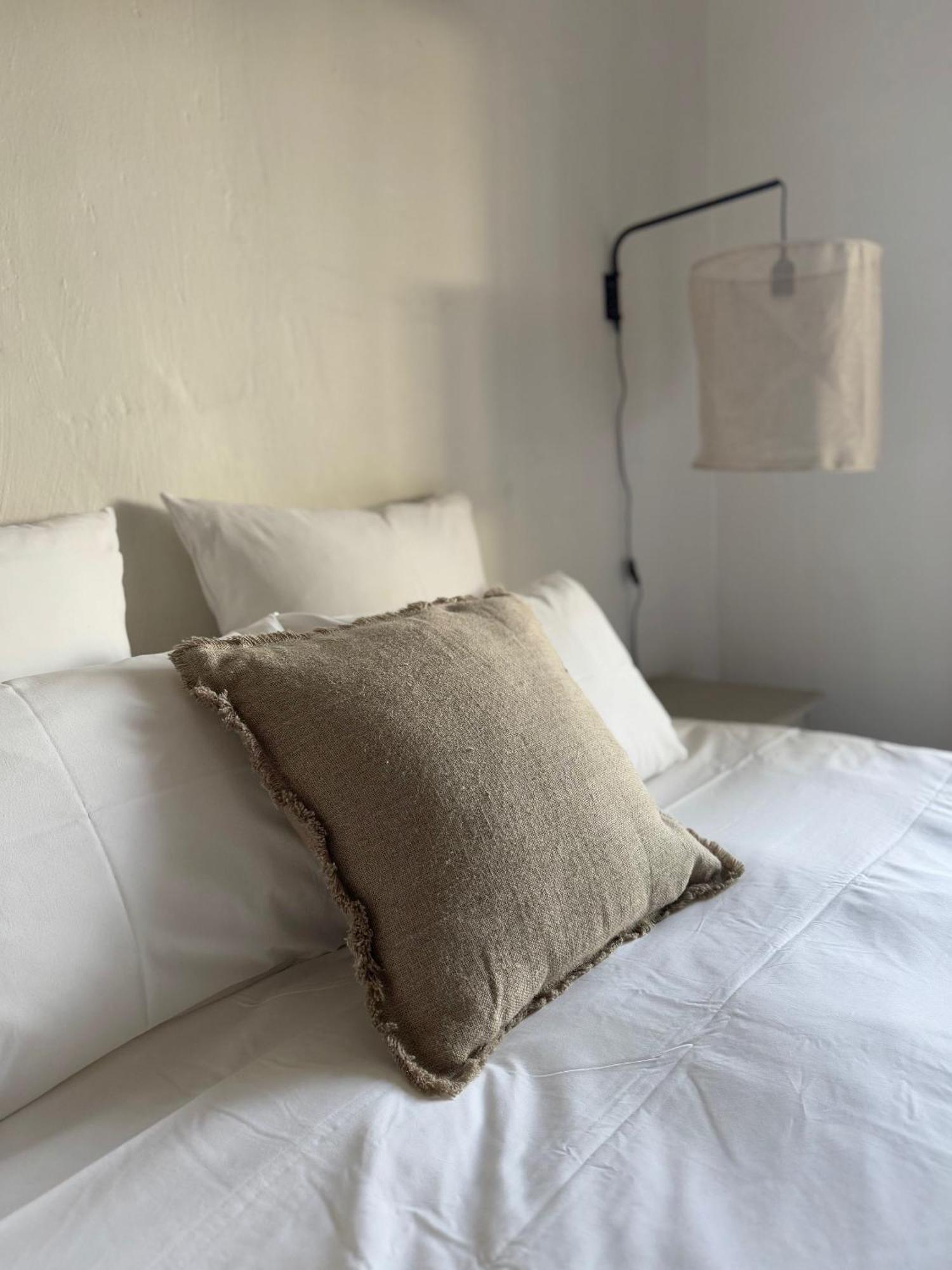 La Cle Des Champs, Boutique Hotel & Spa - Le Mas De Garrigon Roussillon en Isere エクステリア 写真