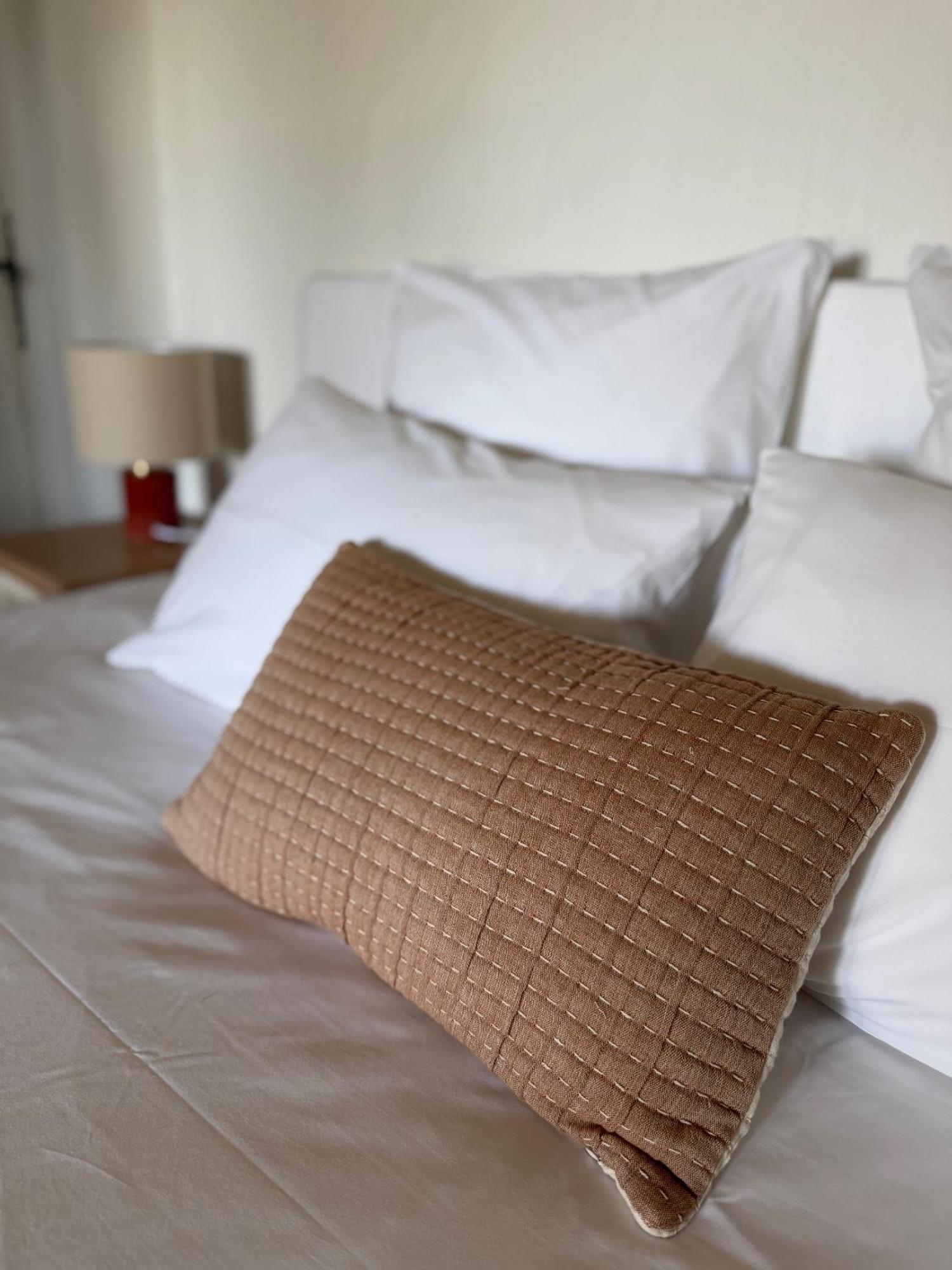 La Cle Des Champs, Boutique Hotel & Spa - Le Mas De Garrigon Roussillon en Isere エクステリア 写真