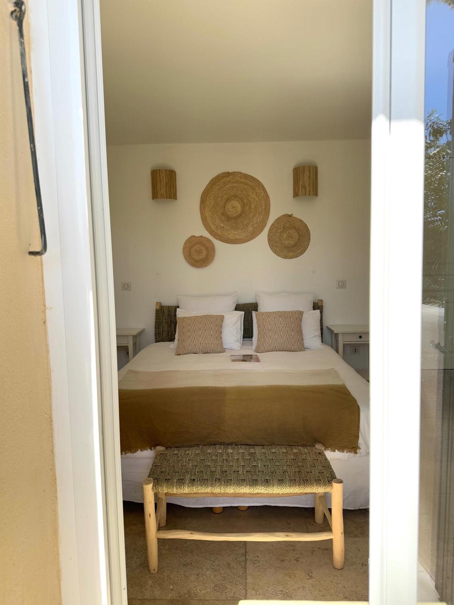 La Cle Des Champs, Boutique Hotel & Spa - Le Mas De Garrigon Roussillon en Isere エクステリア 写真